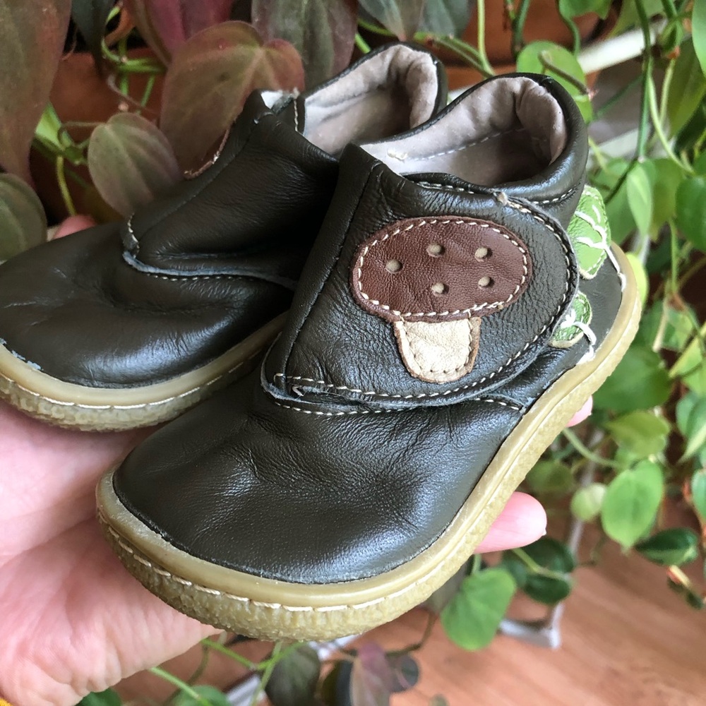 Livie and Luca Mushroom Leather Boots Rubber Sole Toddler size 5 - Picture 3 of 8